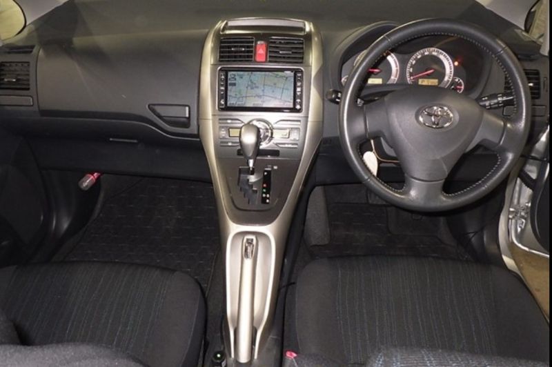  28878  TOYOTA AURIS  2007  
