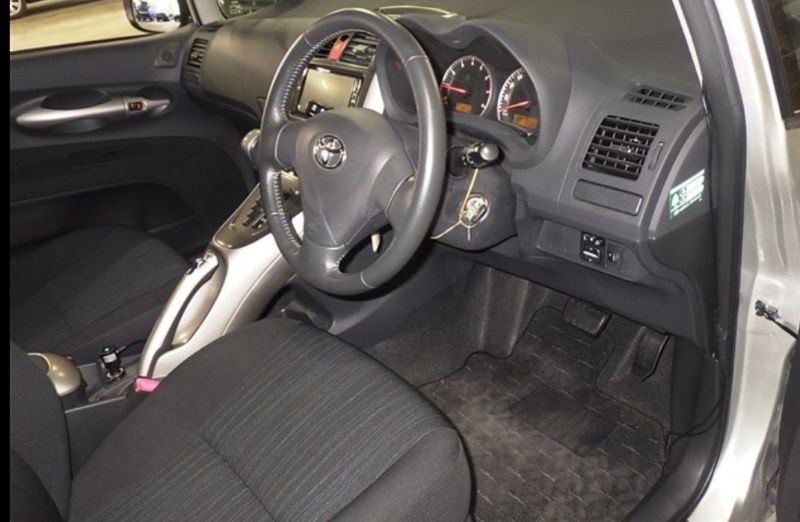  28878  TOYOTA AURIS  2007  