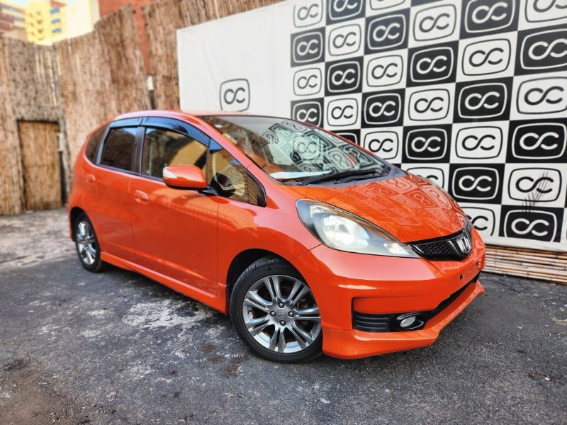  28889  HONDA FIT  2010  