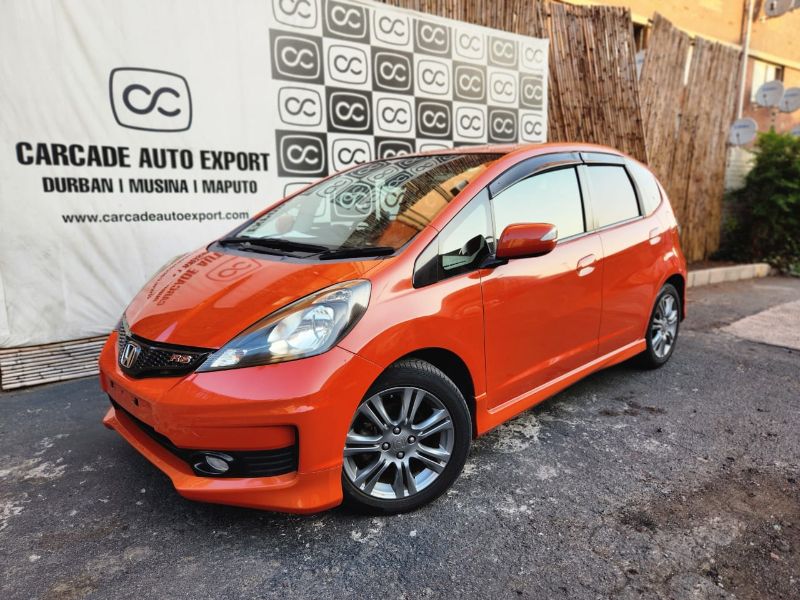  28889  HONDA FIT  2010  