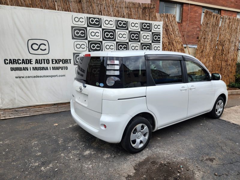  28890  TOYOTA SIENTA  2010  