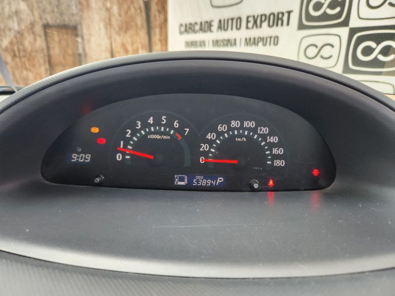  28890  TOYOTA SIENTA  2010  