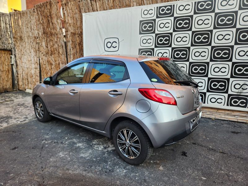  28896  MAZDA DEMIO  2010  