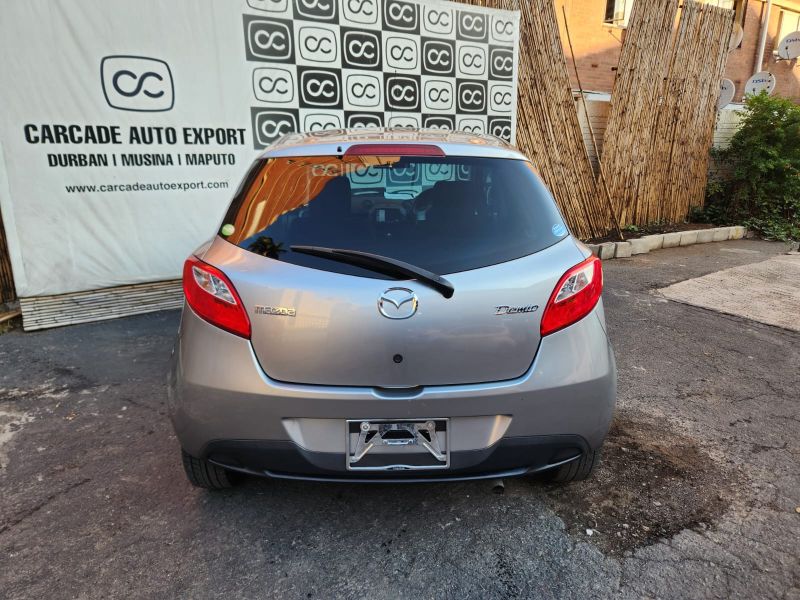  28896  MAZDA DEMIO  2010  