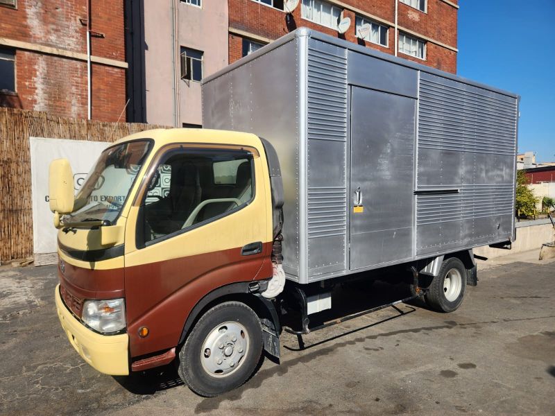  28921  HINO DUTRO  2003  