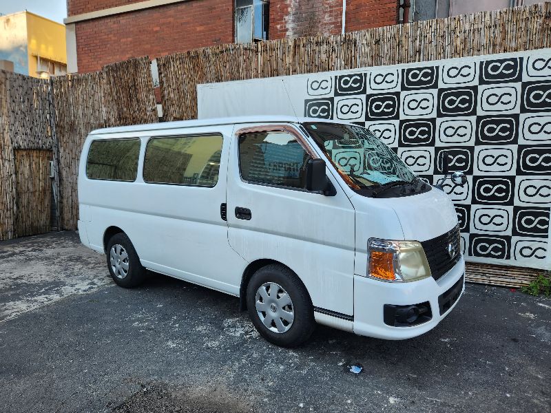  28925  NISSAN CARAVAN  2010  