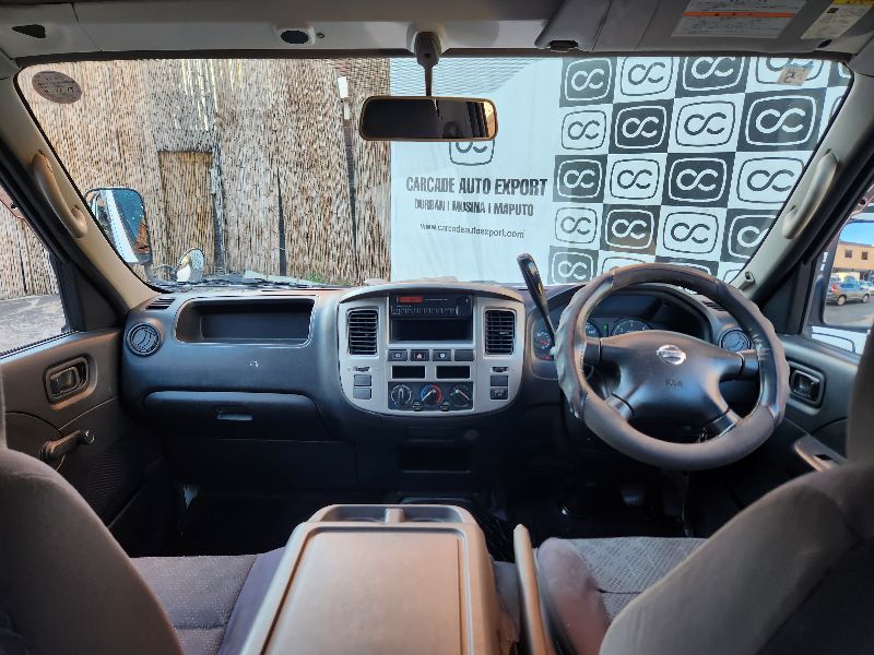  28925  NISSAN CARAVAN  2010  