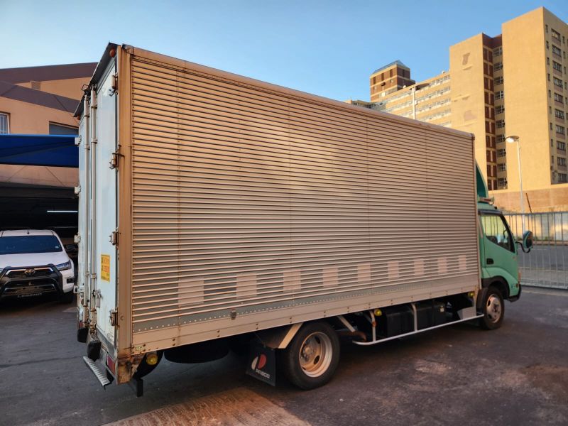  28938  HINO DUTRO  2008  