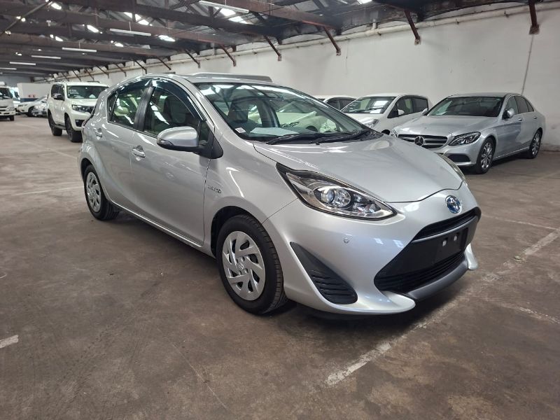 28940 TOYOTA AQUA 2018