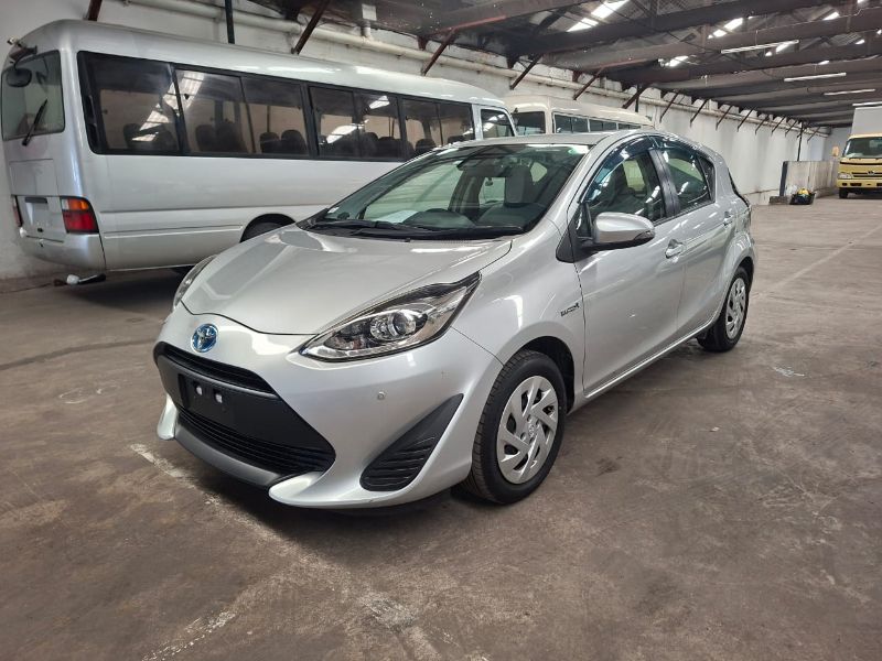 28940 TOYOTA AQUA 2018