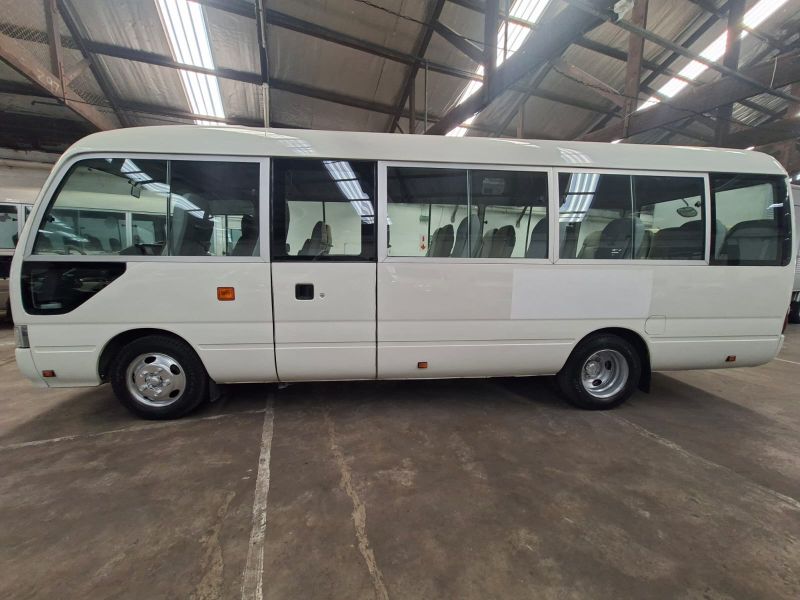  28942  TOYOTA COASTER  2016  