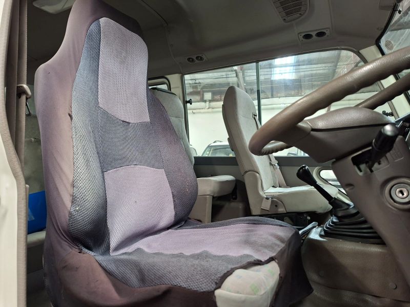  28942  TOYOTA COASTER  2016  
