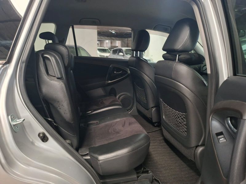 28944  TOYOTA VANGUARD  2010