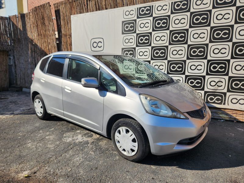  28951  HONDA FIT  2010  