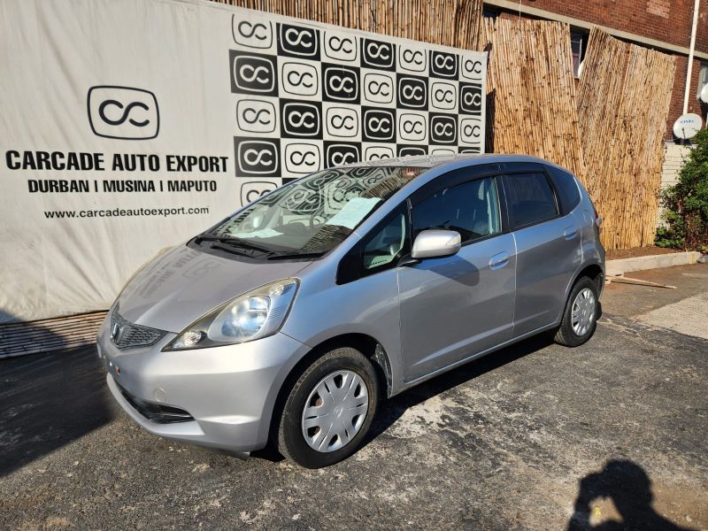  28951  HONDA FIT  2010  