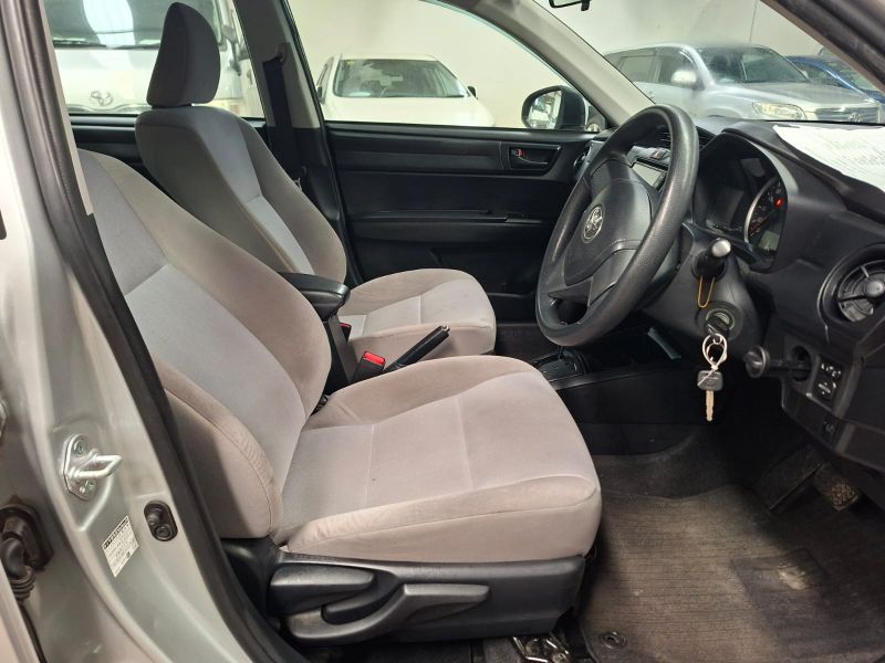 28953  TOYOTA COROLLA AXIO  2017