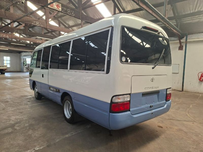  28958  TOYOTA COASTER  2003  