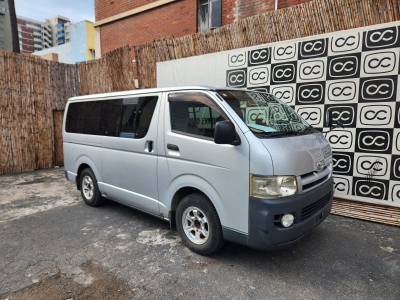  28964  TOYOTA HIACE  2004  