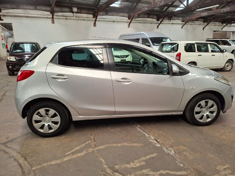  28969  MAZDA DEMIO  2012  