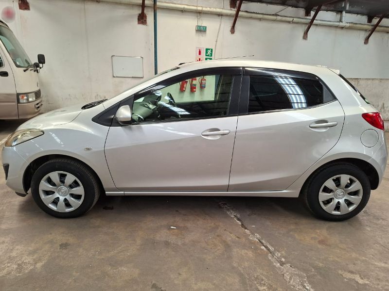  28969  MAZDA DEMIO  2012  