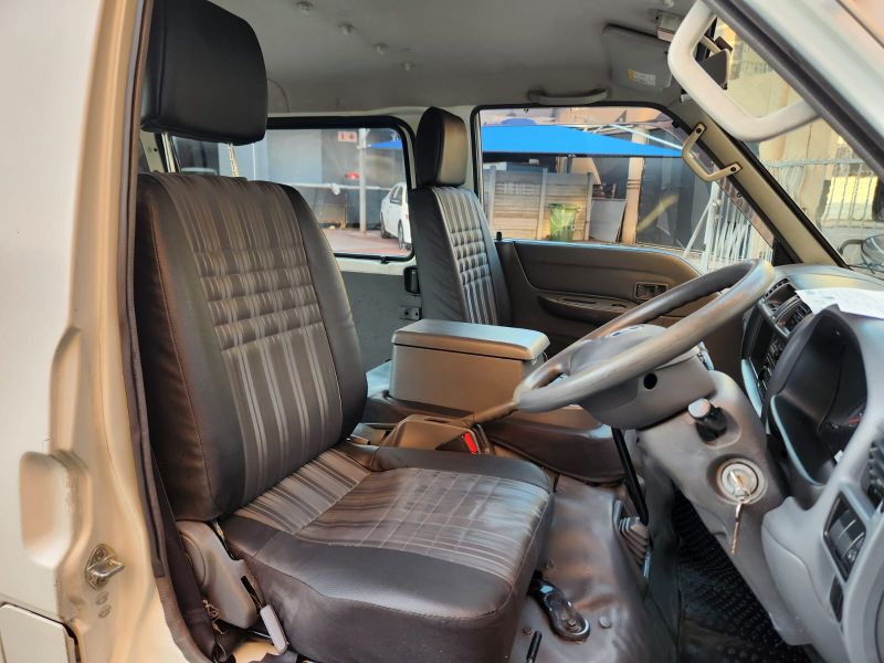  28971  MAZDA BONGO  2016  