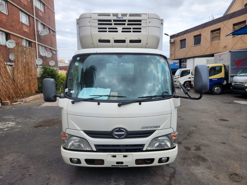  28984  HINO DUTRO  2014 