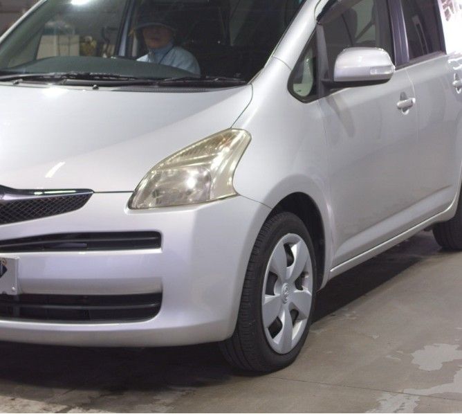  29002  TOYOTA RACTIS  2005  