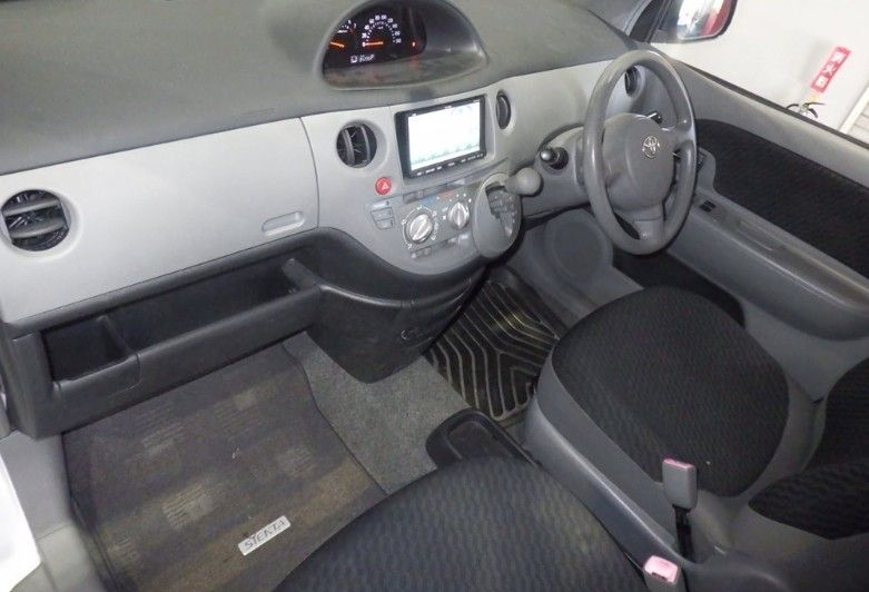  29004  TOYOTA SIENTA  2008  