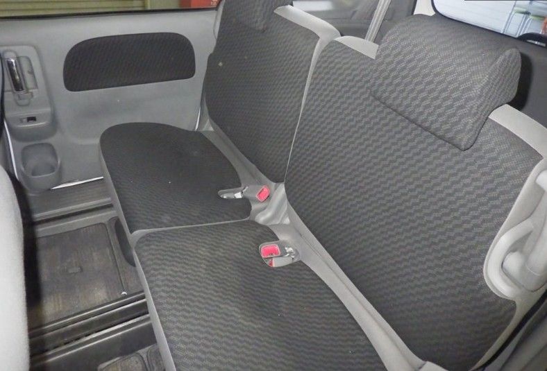  29004  TOYOTA SIENTA  2008  