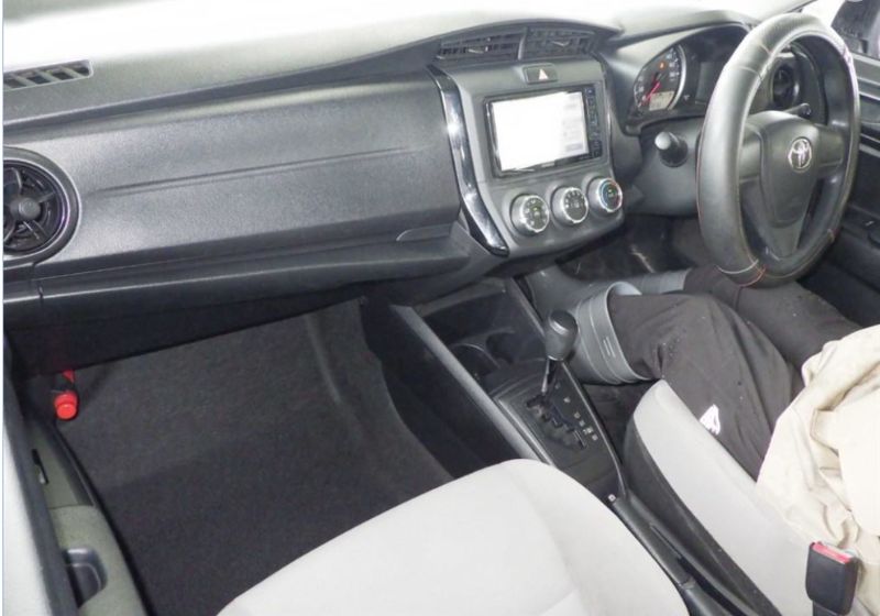  29015  TOYOTA COROLLA AXIO  2016  