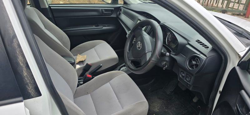  29015  TOYOTA COROLLA AXIO  2016  