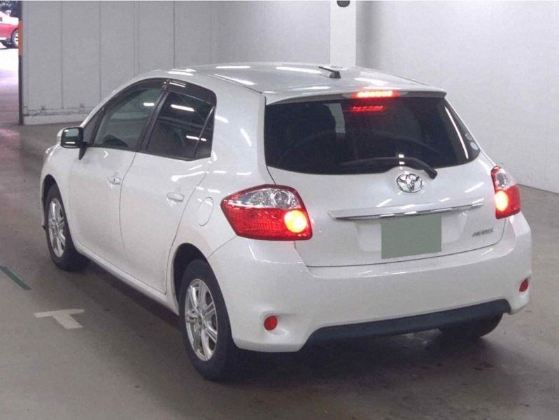  29016  TOYOTA AURIS  2010  