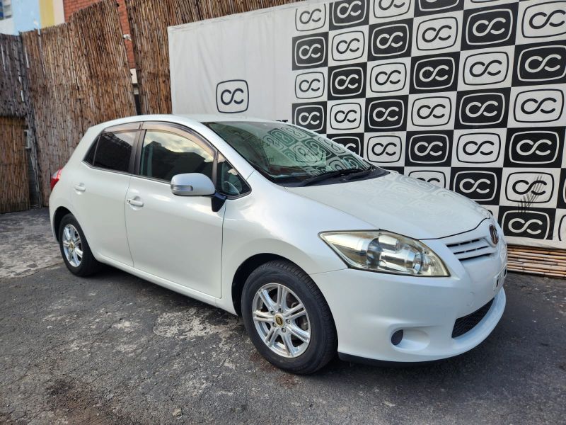  29016  TOYOTA AURIS  2010  