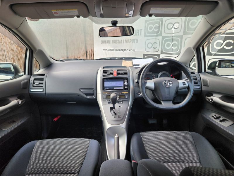 29016  TOYOTA AURIS  2010  