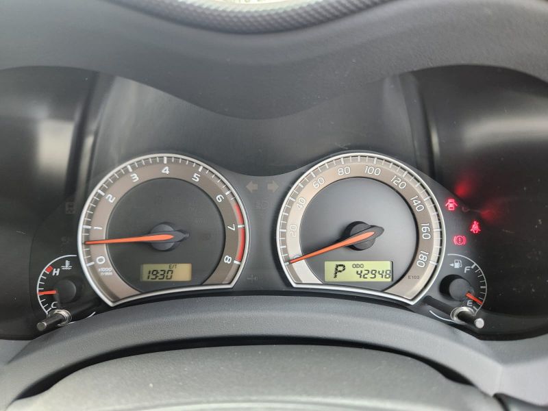  29016  TOYOTA AURIS  2010  
