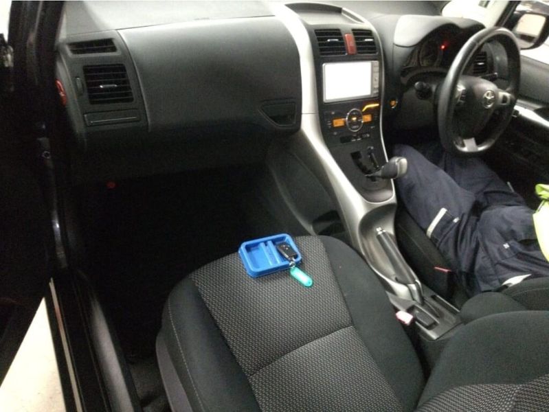  29020  TOYOTA AURIS  2010  