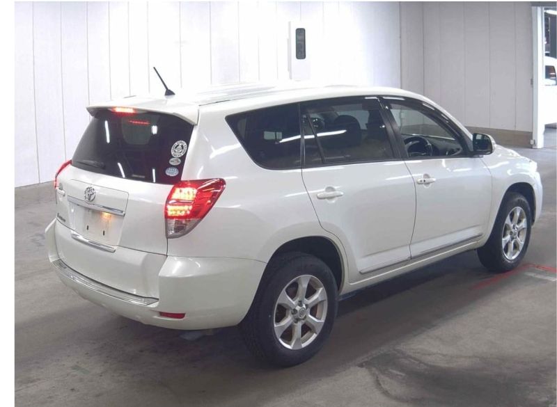  29023  TOYOTA VANGUARD  2010  