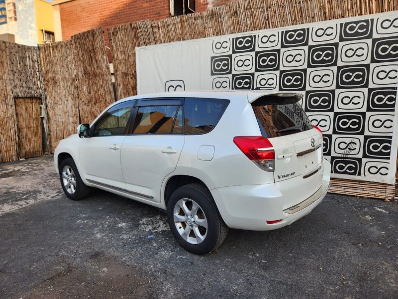  29023  TOYOTA VANGUARD  2010  