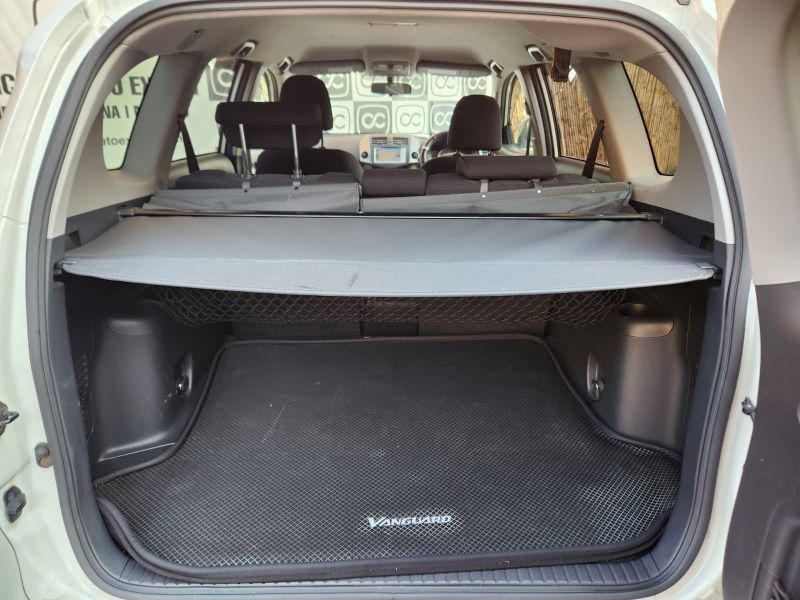  29023  TOYOTA VANGUARD  2010  