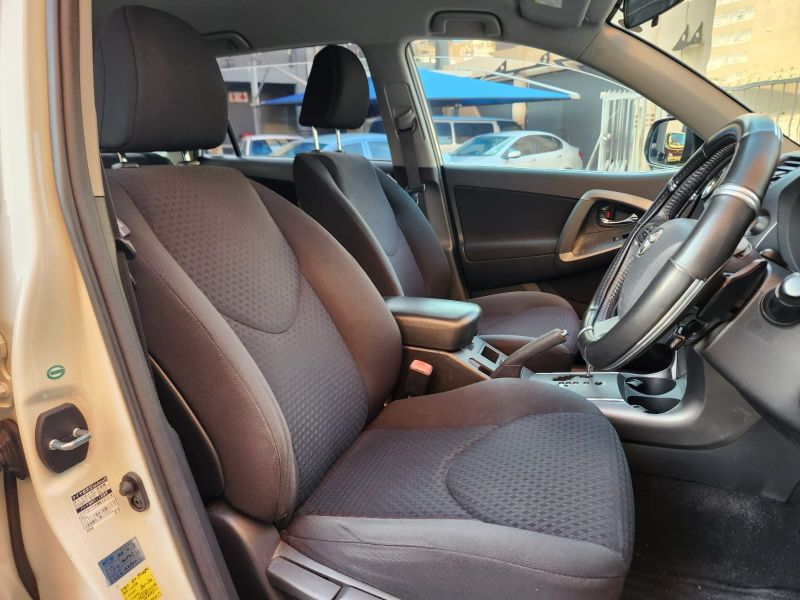  29023  TOYOTA VANGUARD  2010  
