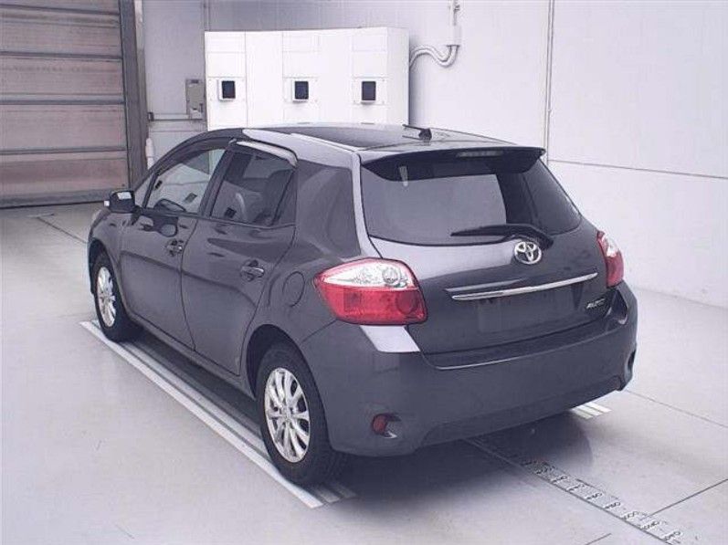  29024  TOYOTA AURIS  2010  