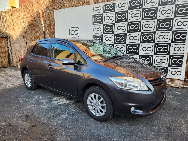 29024  TOYOTA AURIS  2010  