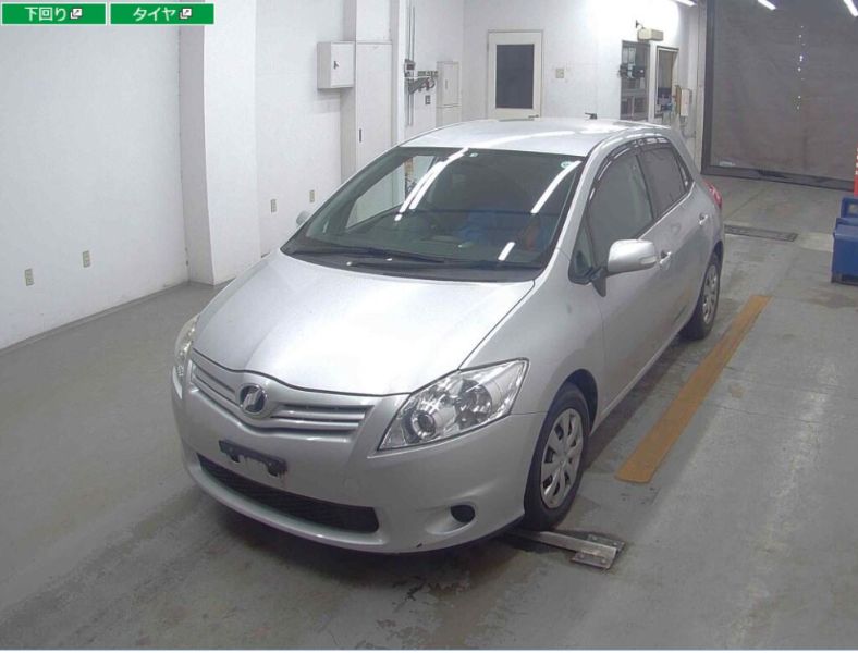  29025  TOYOTA AURIS  2010  