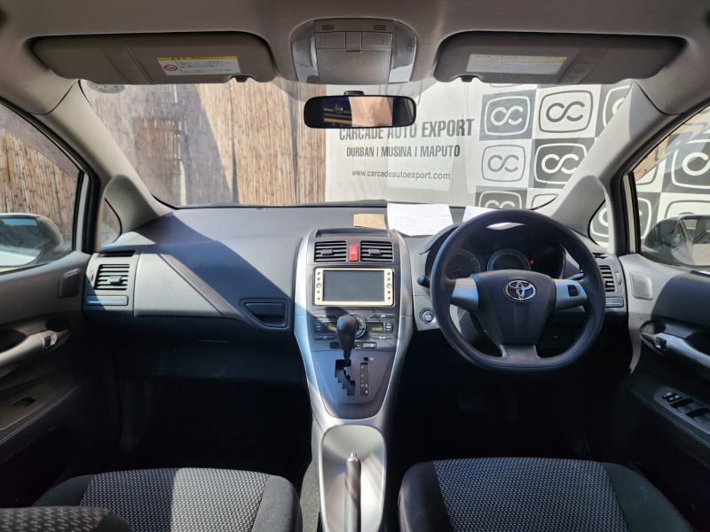 29025 TOYOTA AURIS 2010