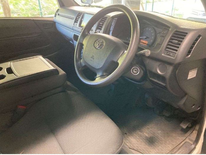  29039  TOYOTA HIACE  2016  