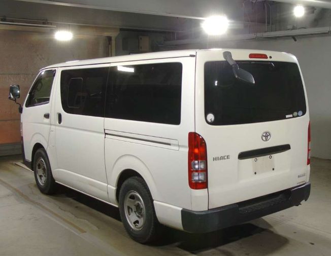  29039  TOYOTA HIACE  2016  