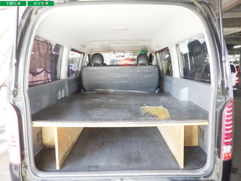  29040  TOYOTA HIACE  2008  