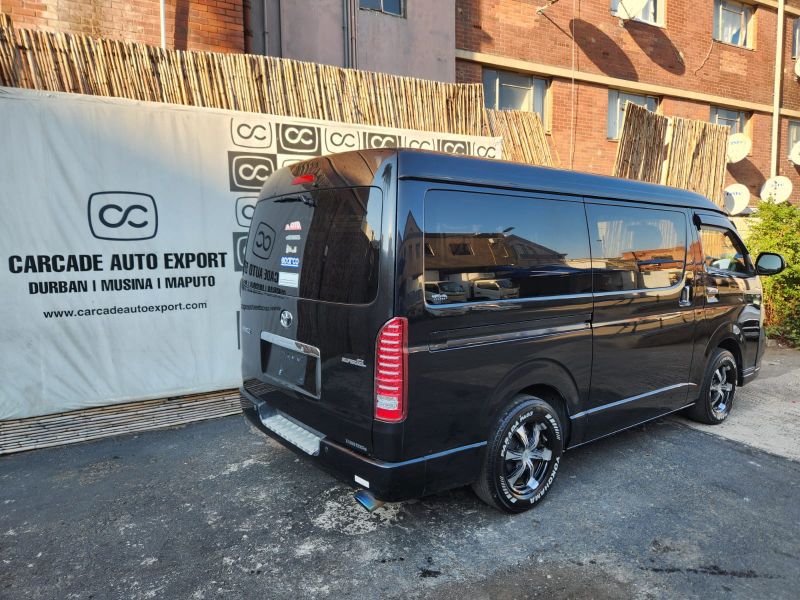  29040  TOYOTA HIACE  2008  