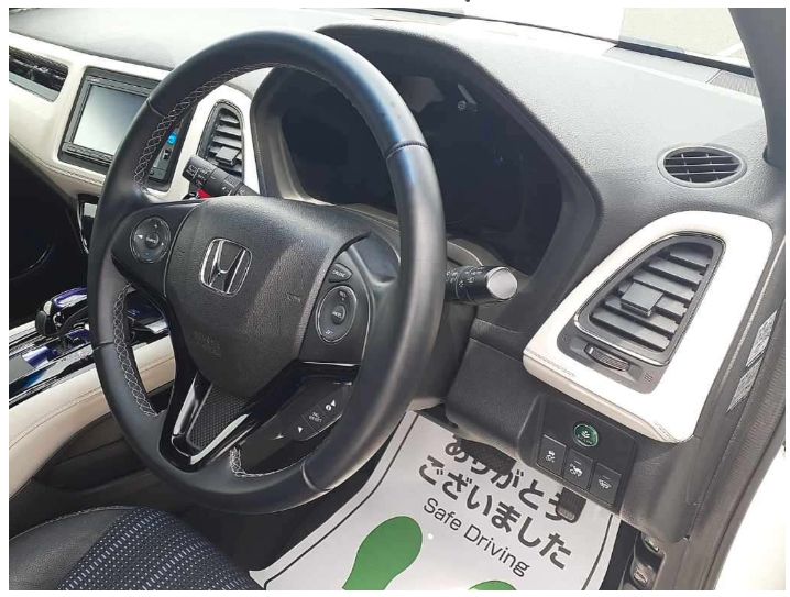  29051  HONDA VEZEL  2016  