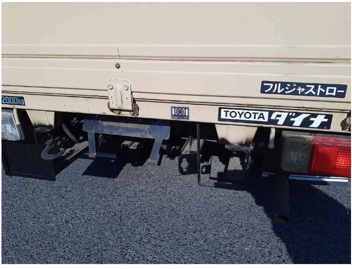  29052  TOYOTA DYNA  1986  